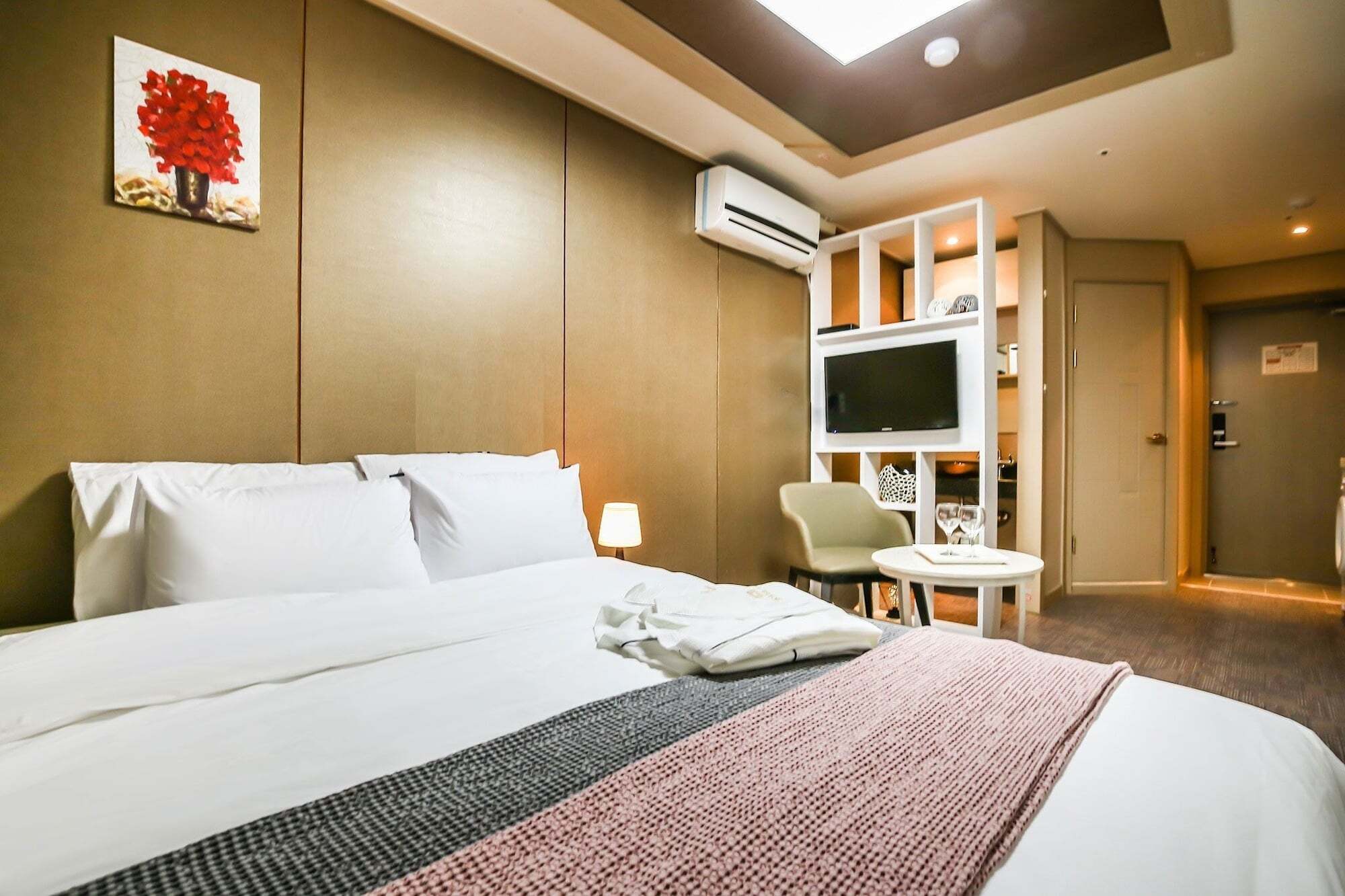 Residence Hotel Line Daejeon Extérieur photo